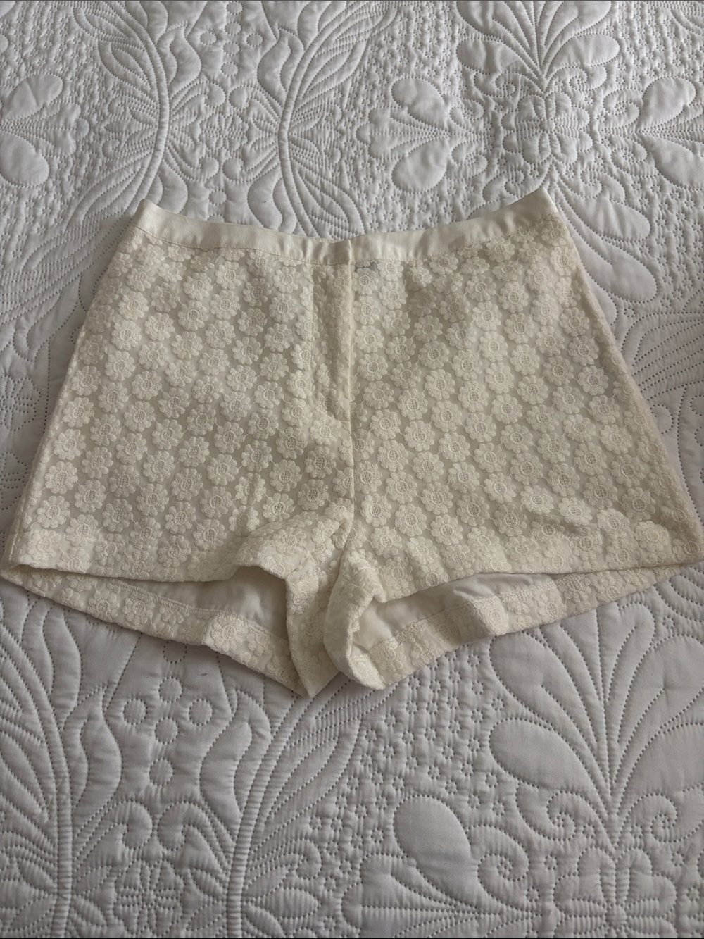 Topshop Cream Floral Lace High-Waist Shorts